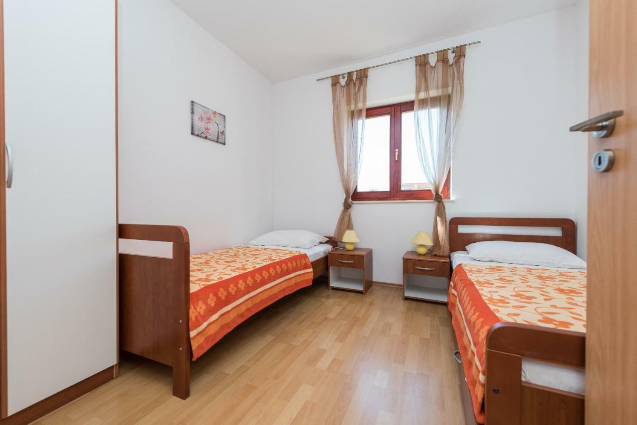 Apartments Blandona ビオグラード・ナ・モル エクステリア 写真